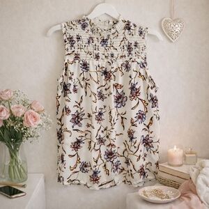 5/30 Finn & Grace Cream Floral Smocked Sleeveless Top S